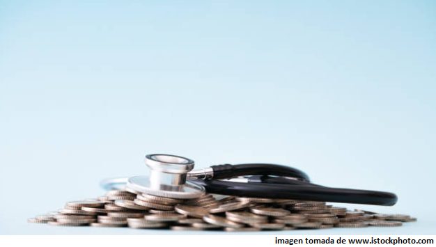 Estimación del umbral de costo-efectividad en salud por año de vida ganado para Colombia: resultados de una tesis en Economía de las Políticas Públicas 1 Estimación del umbral de costo-efectividad en salud por año de vida ganado para Colombia: