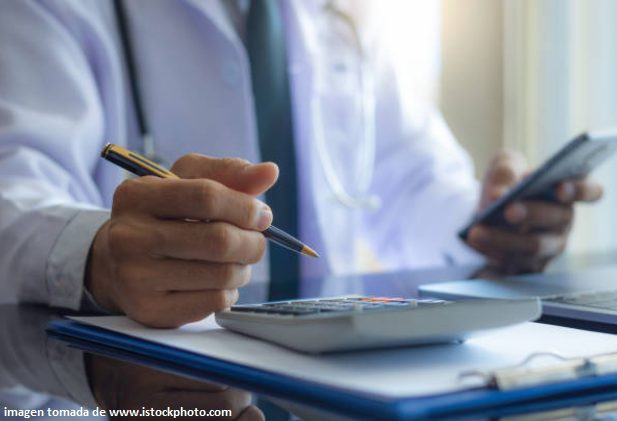 La evolución de los presupuestos máximos en salud 3 presupuesto máximo en salud